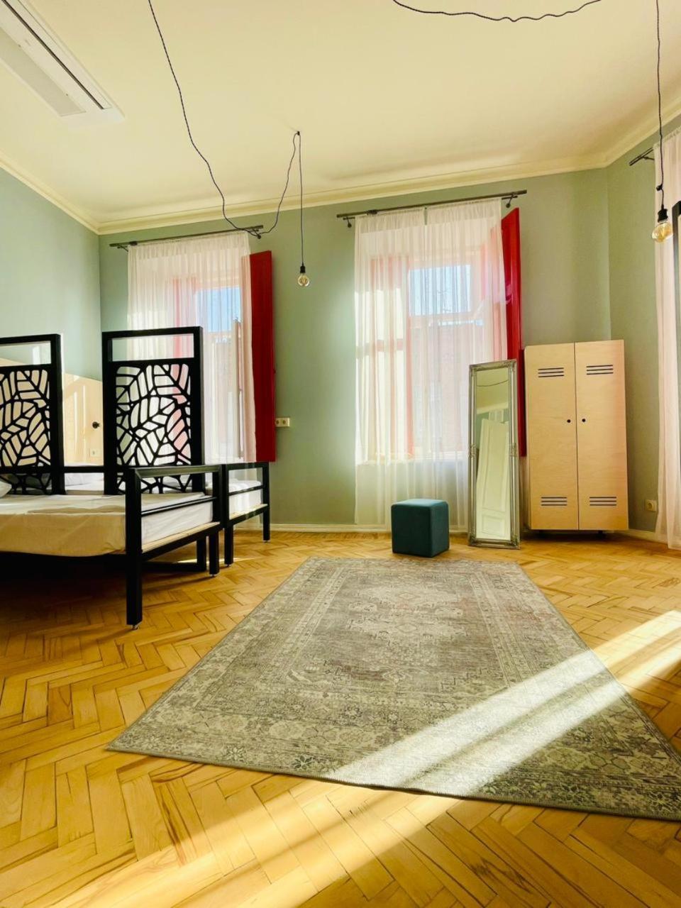 Communa Good Vibes Tbiliszi Kültér fotó